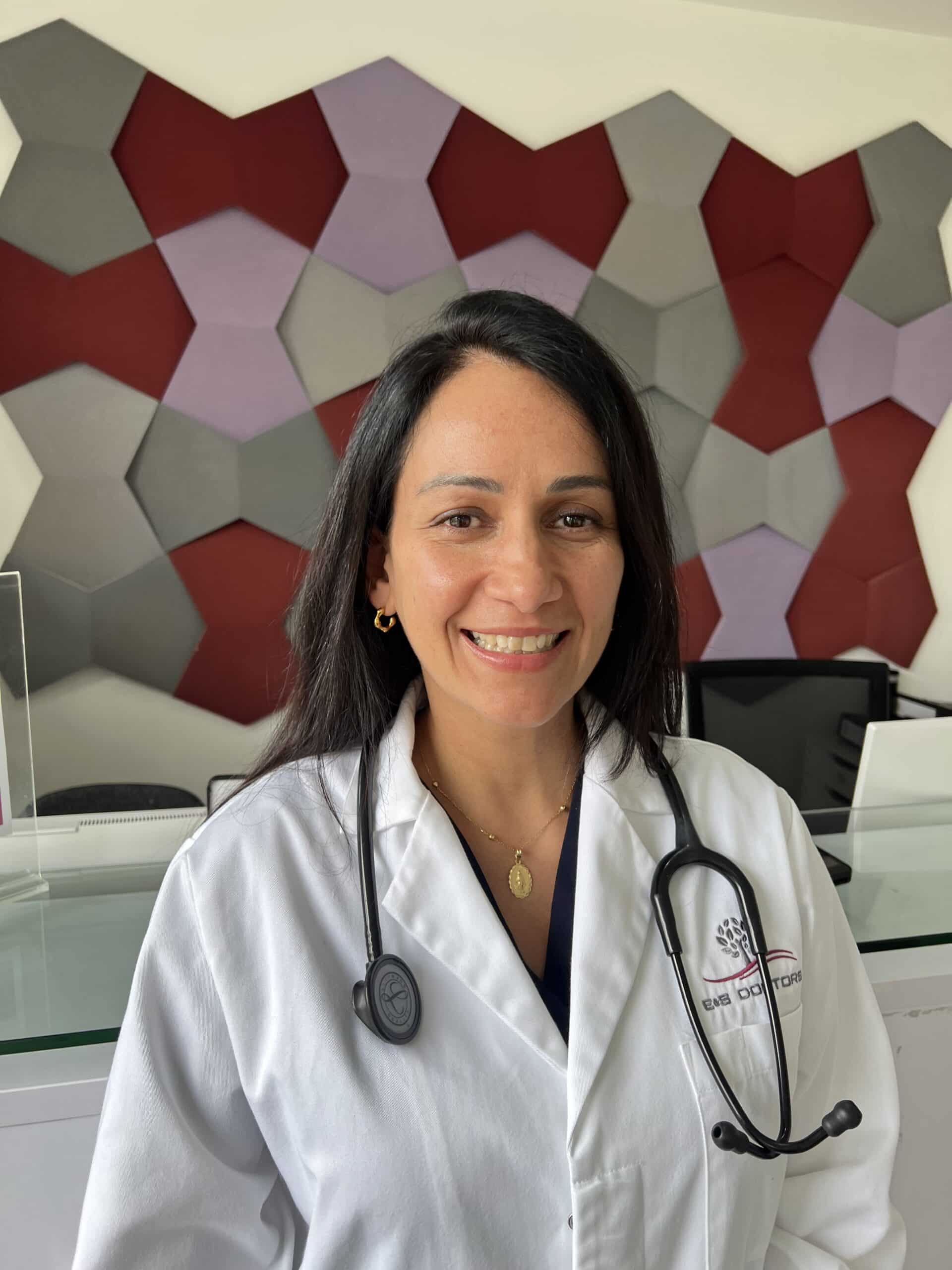 Retrato de la Dra. Daiana Guillén de E&S Doctors.
